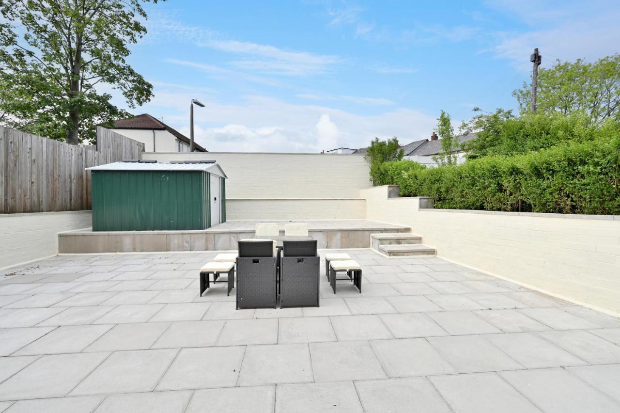 Sleek And Stylish 3 Bed In Bolton - Garden - Parking Villa Exterior photo
